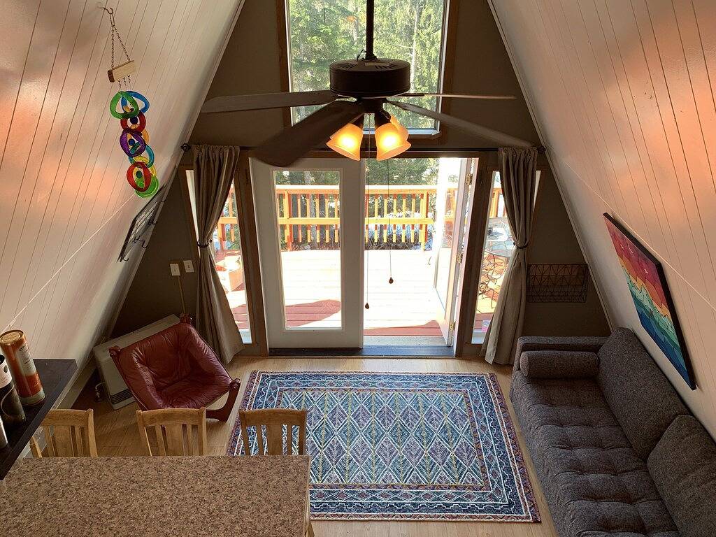 Mountain Cabin on Alyeska with Amazing Valley Views in Girdwood, Anchorage