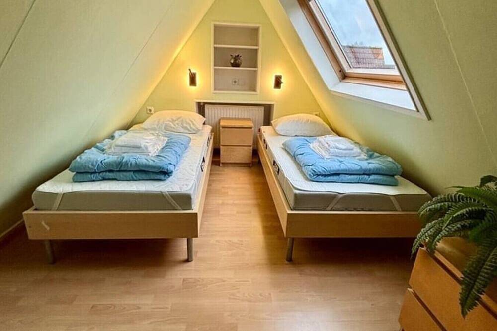 Geräumiges Landhaus mit Whirlpool und großem Garten - perfekt zum Entspannen in Drenthe