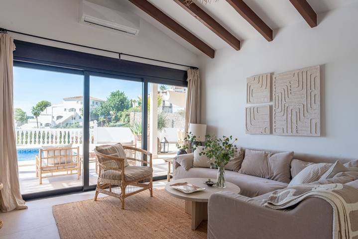 Ferienhaus 'Villa mit privatem Salzwasser Pool' mit Meerblick, Wi-Fi und Klimaanlage in La Capellania, Benalmádena