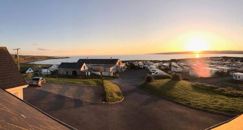 Bed & breakfast for 2 people, with Garden in Lahinch
