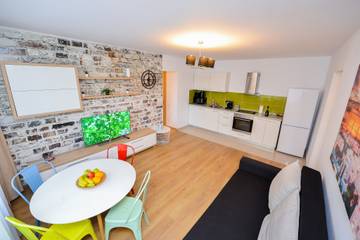 Holiday Rental for 6 People in Bucharest, Walachia, Photo 1