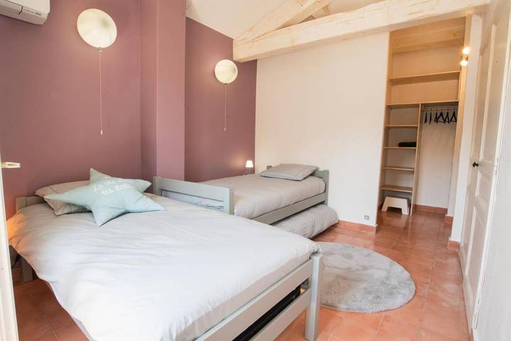 Chambre d’hôte pour 2 personnes, avec Terrasse ainsi que Jardin et Piscine à Mallemort - 4