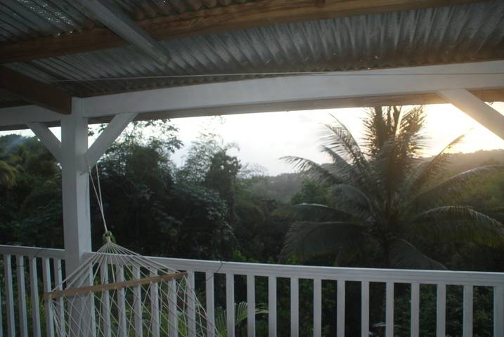 Gîte pour 2 personnes, avec balcon et vue sur le lac dans Fort-de-France - 3
