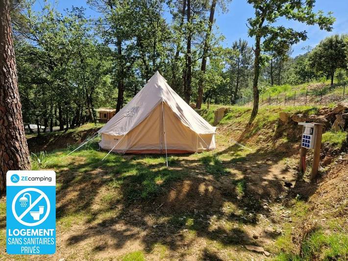 Tente pour 2 personnes, avec bassin pour enfant dans le Vaucluse