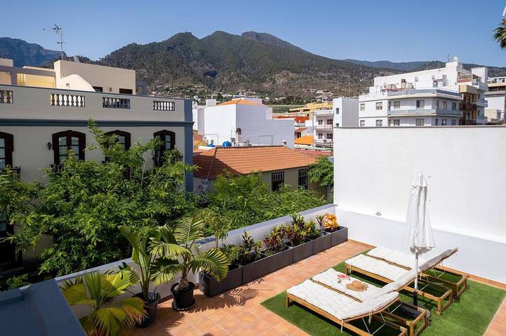 Casa rural para 5 personas, con jardín y balcón en Los Llanos