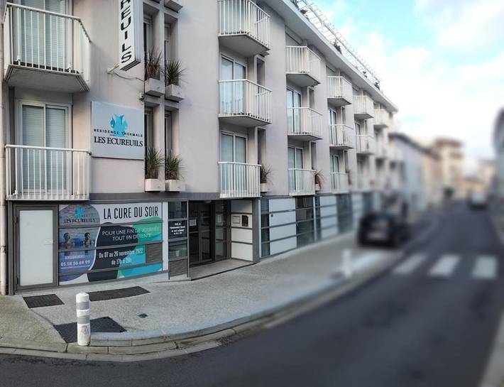 Hôtel pour 3 personnes dans Thermes de l'Avenue - 2