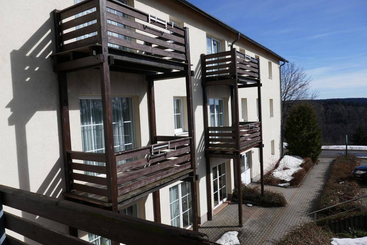 Ganze Wohnung, Apartment with Balcony in Frauenwald, Rennsteig