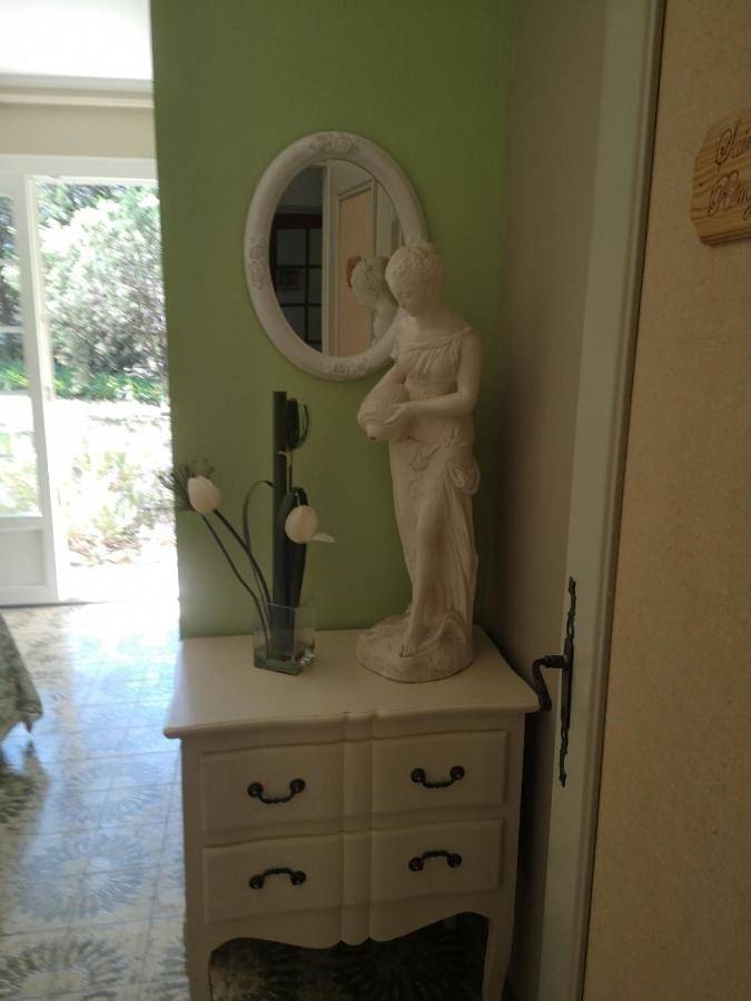 Double Room with Garden View in Aramon, Région de Nîmes