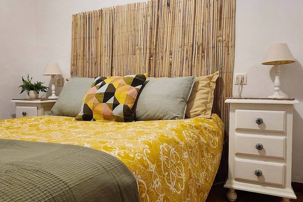 New listing!!! Spacious 5-bedroom home in Iznájar with spectacular views in Iznájar, Sierras Subbéticas