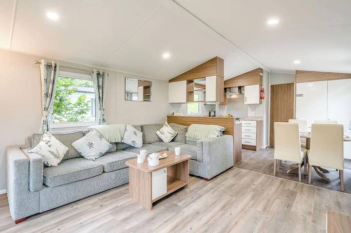 Glamping for 8 people in The Lizard Peninsula