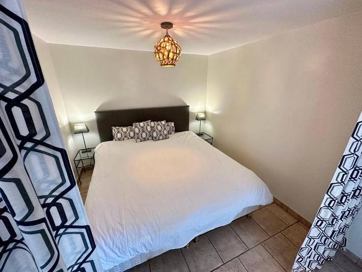 Maison de campagne pour 2 personnes, avec piscine et terrasse à Thénac - 2