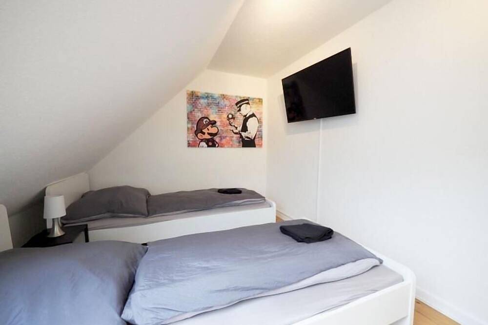Ganze Wohnung, Monteurwohnung für 6 Pers. mit Wlan, Küche & Tv – Bad Oldesloe, Nähe Hamburg & Nähe Lübeck in Bad Oldesloe, Kreis Stormarn