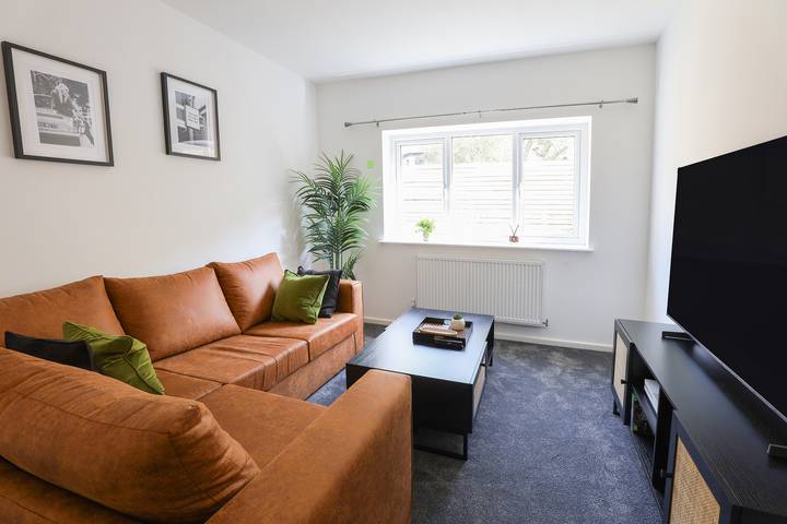 5 Woodland Crescent in Bury, Grand Manchester