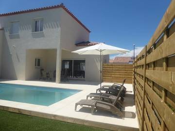 Location de vacances pour 7 personnes, avec piscine et jardin, animaux acceptés à La Palme