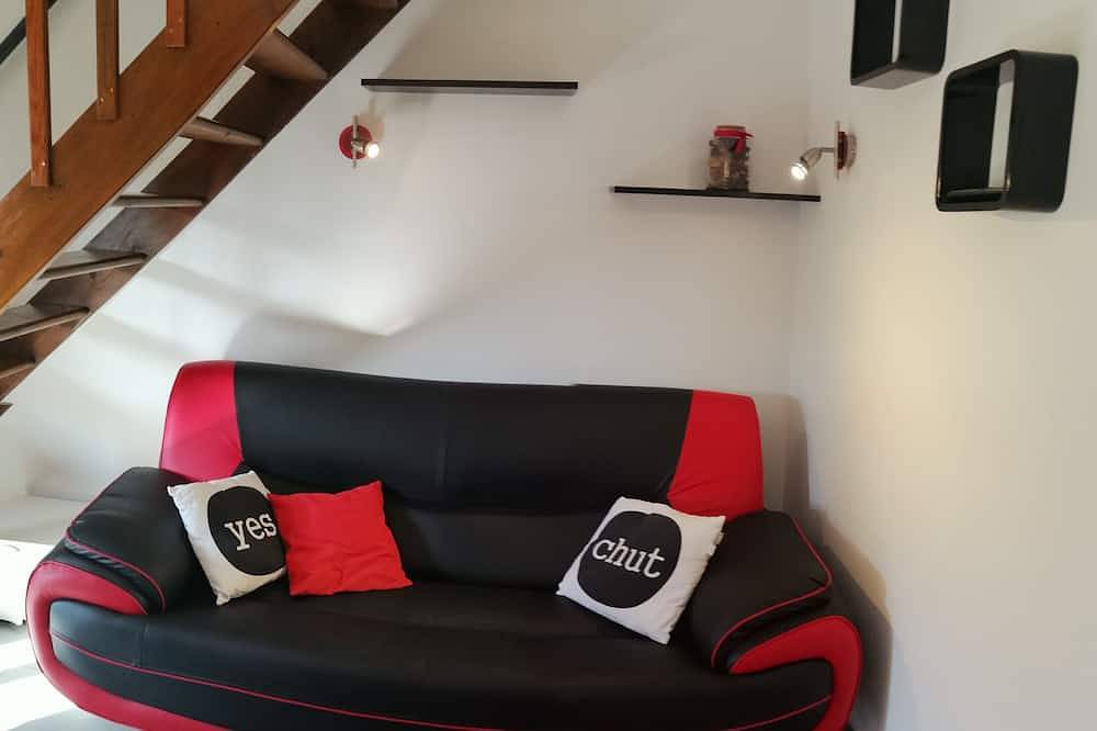 Latest availability. Beautiful air-conditioned villa by the sea, beach 100m away. in Poggio-Mezzana, Corte region