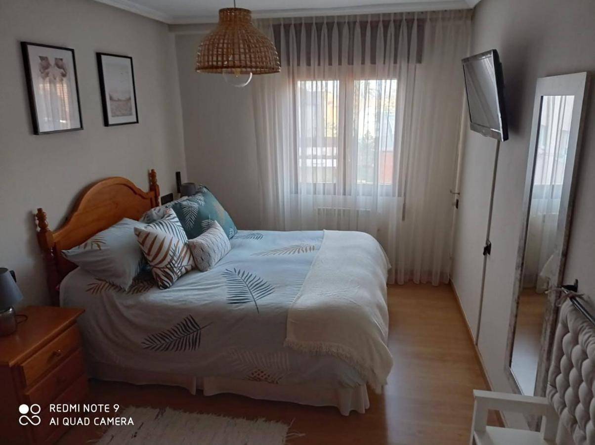 Apartamento entero, Three-Bedroom Apartment in Candás, Carreño