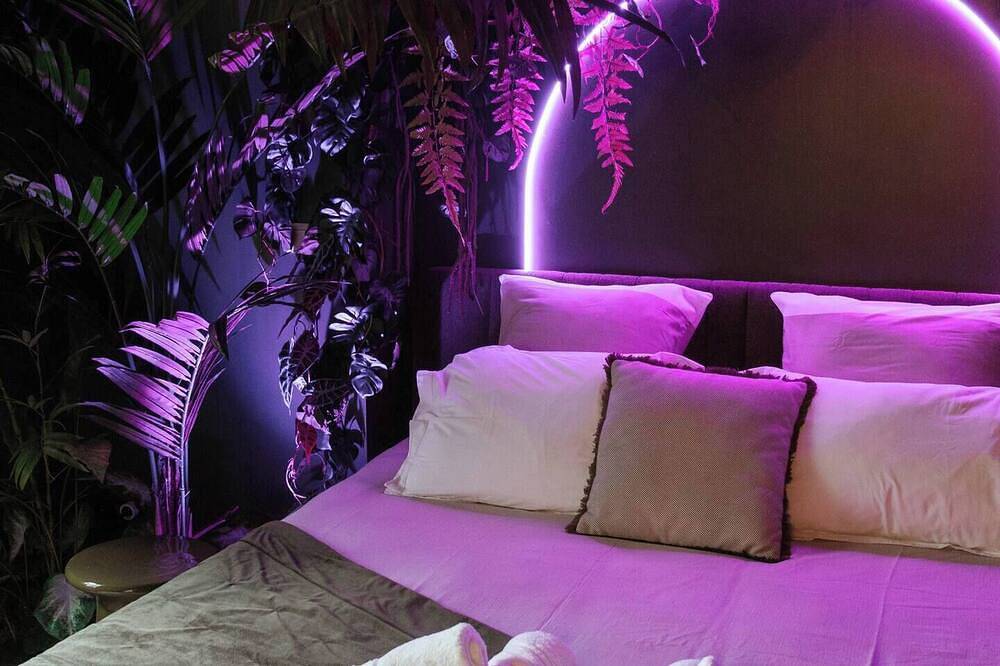 Appartement entier, Insolite, aventure exotique. in Uzerche, Région de Tulle