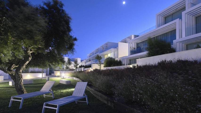 Chalet para 6 personas, con vistas y jardín además de piscina y piscina para niños en Campo de Gibraltar - 4