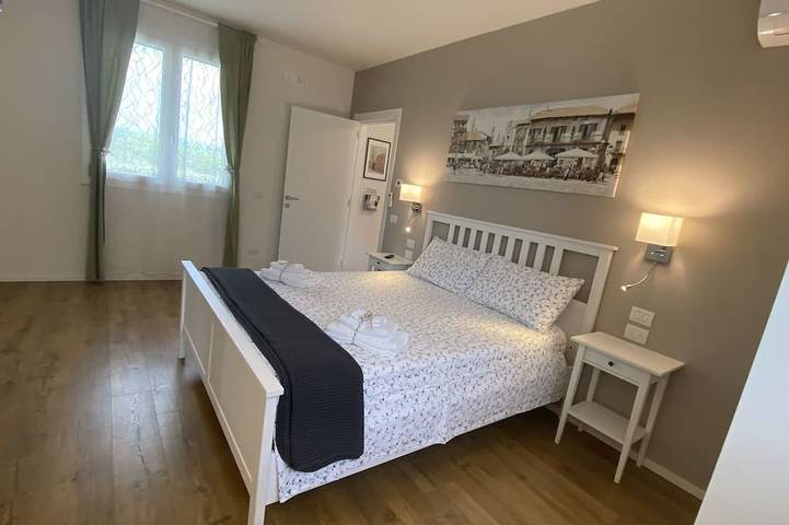 Ganze Wohnung, Naturhaus Wohnung in Castelnuovo del Garda, Gardasee-Berge