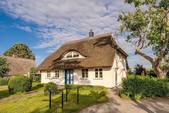 Ferienhaus für 8 Personen, mit Terrasse und Garten