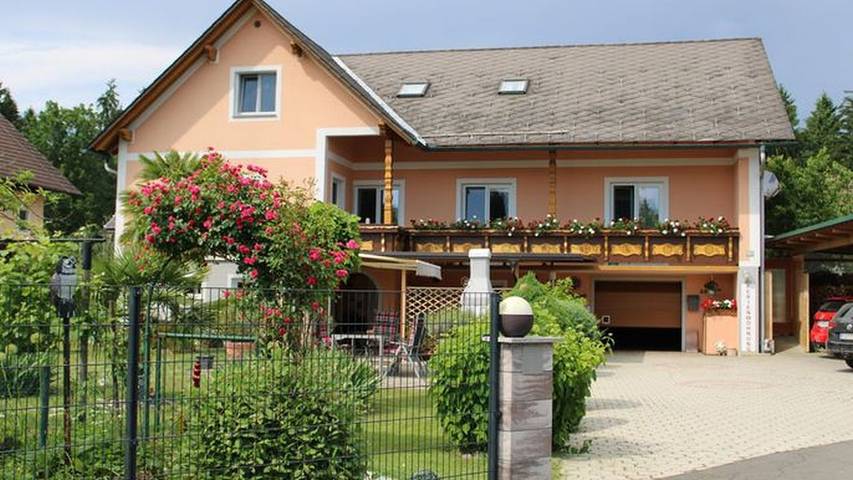 Ferienwohnung für 2 Personen, mit Terrasse und Garten, kinderfreundlich - 1