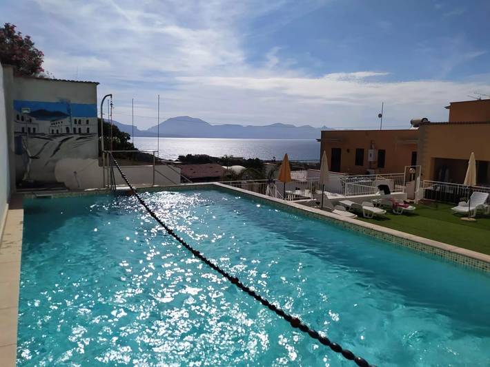 Appartement de vacances pour 6 personnes, avec Jardin et Piscine