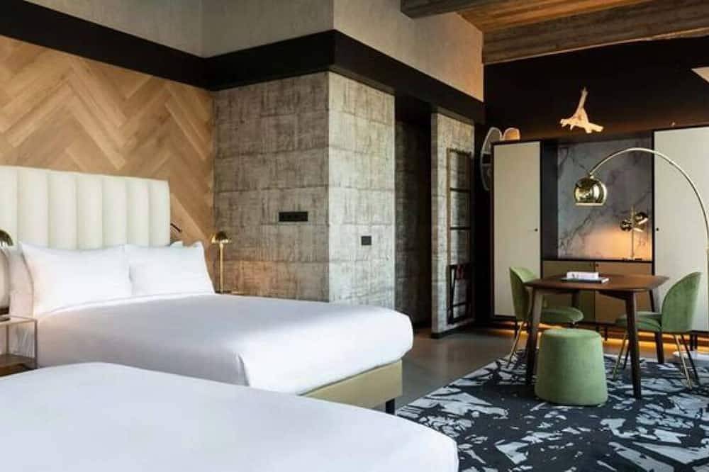 Exquisite Room Tailored for Families – Great Central Location in Rotterdam, Zuid-Holland