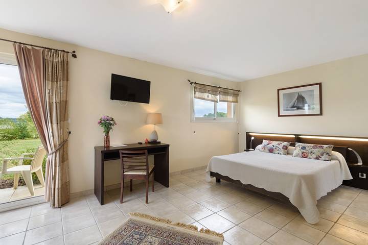 Chambre d’hôte pour 3 personnes, avec Jacuzzi et Jardin