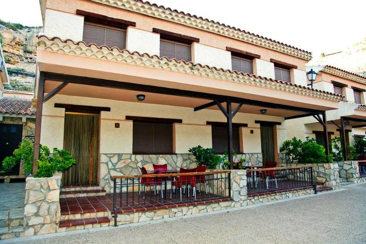 Casa rural para 2 personas, con vistas además de piscina y jardín en La Manchuela - 4