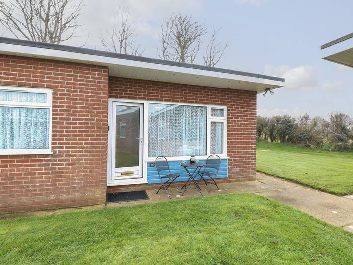 Cottage for 4 people, with garden, with pets in Mundesley