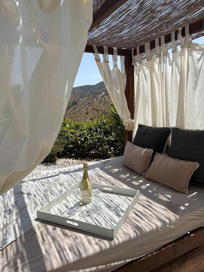 Casa rural para 4 personas, con jardín además de vistas y piscina en Comares - 2