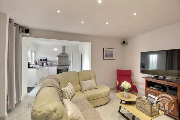 Gîte pour 6 personnes, avec jardin et terrasse à Étables-sur-Mer - 2