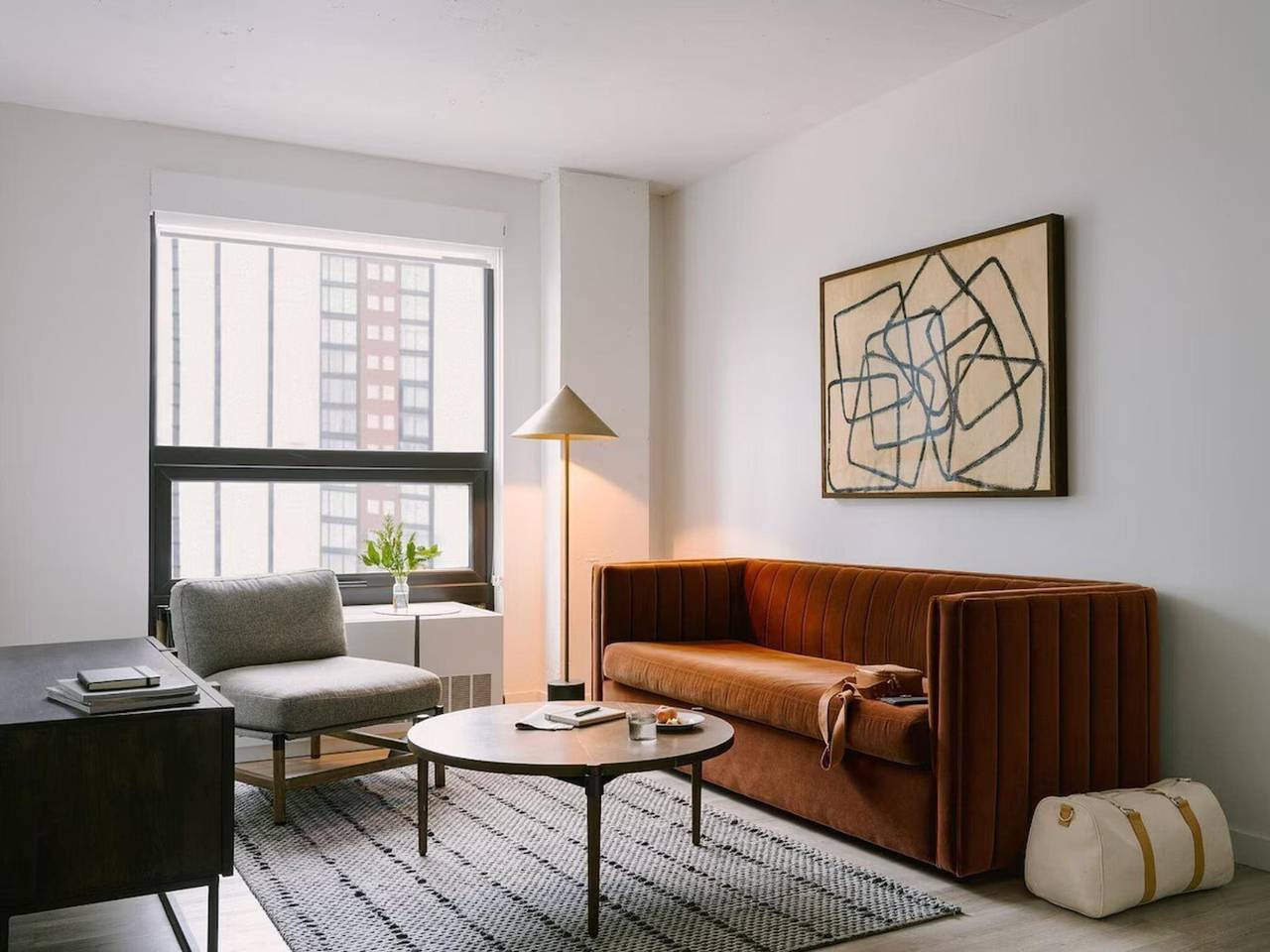 Entire apartment, Studio Stay | Queen Bed | Court Square in Queens, New York City