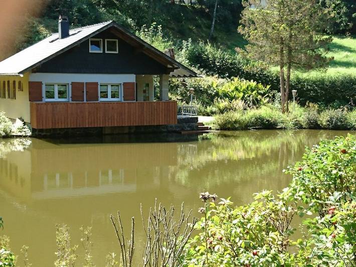 Ferienhaus für 8 Personen, mit Balkon und Terrasse sowie Garten und Sauna