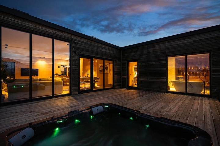 Villa für 14 Personen, mit Whirlpool und Balkon sowie Sauna auf den Lofoten - 2