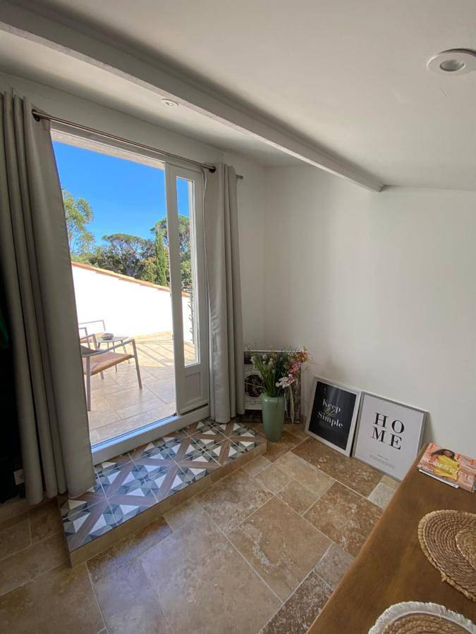 Maison d’hôte pour 2 personnes, avec jardin et vue, animaux acceptés à Fréjus - 2