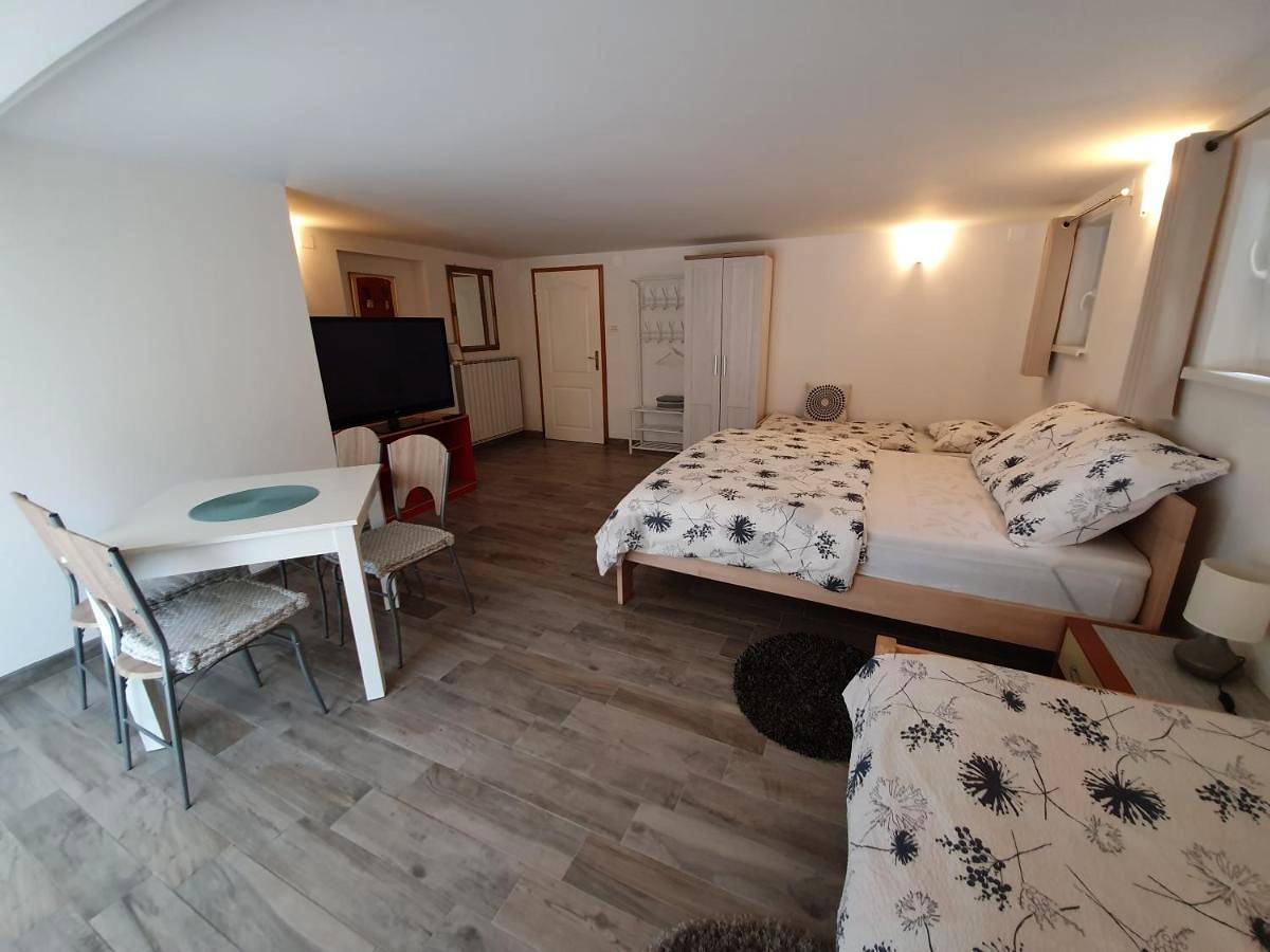 Ganze Ferienwohnung, Rooms Jurca in Postojna, Innerkrain-Karst