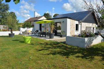 Location de vacances pour 4 personnes, avec terrasse et jardin à Montviron