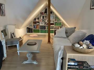 Cottage pour 5 personnes, avec jardin à Laroin