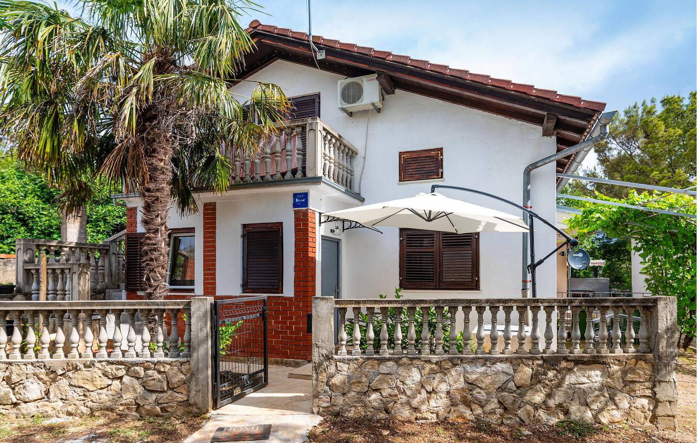 Ganze Ferienwohnung, Gemütliche Ferienwohnung mit Terrasse, WLAN und Parkplatz – 2 km bis zur Küste in Obrovac, Zadar