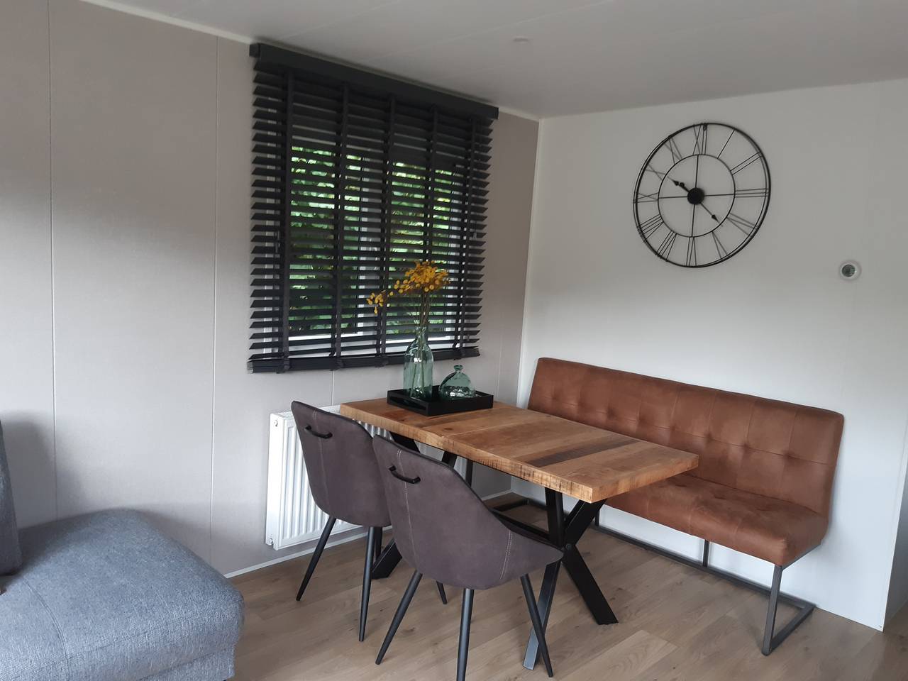 Geräumiges 4-Personen-Chalet auf einem Mini-Campingplatz in Aagtekerke in Meeresnähe in Aagtekerke, Walcheren