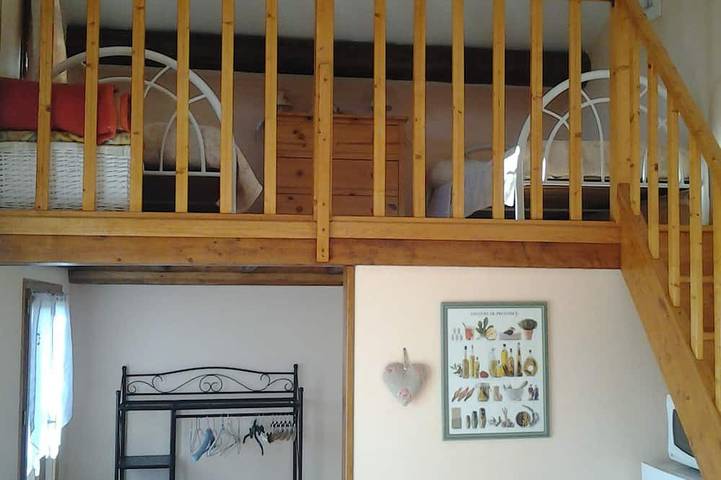 Location de vacances pour 3 personnes, animaux acceptés à Esparron-de-Verdon - 2