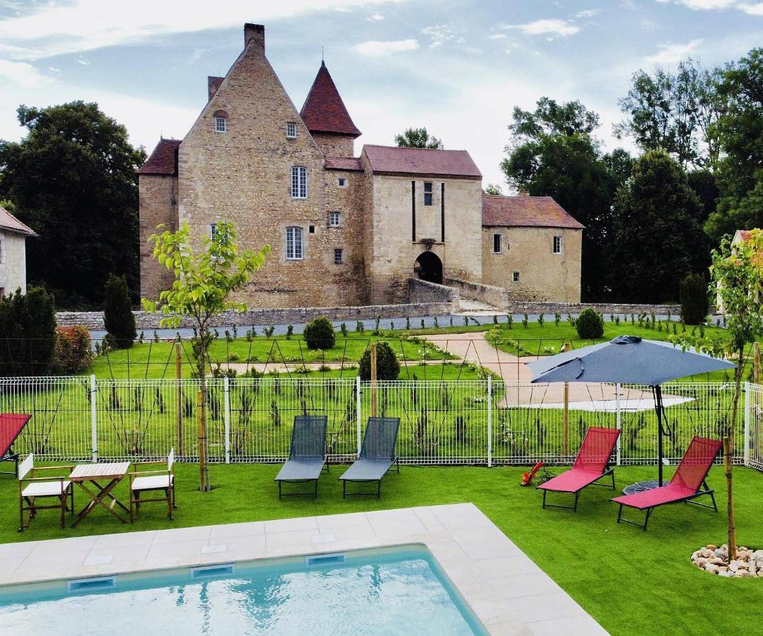 Chambres au Château de la Mothe de Vicq - Allier, à proximité de Vichy in Vicq, Région de Montluçon