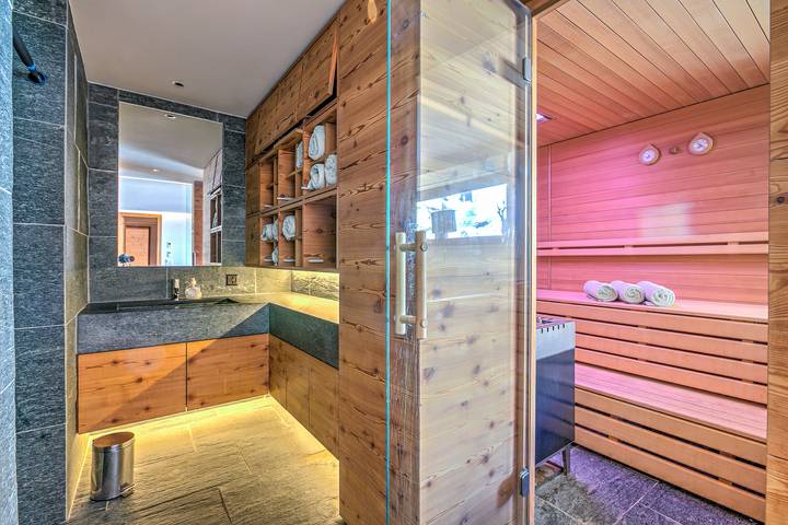 Villa für 12 Personen, mit Terrasse und Seeblick sowie Sauna in der Schweiz - 4