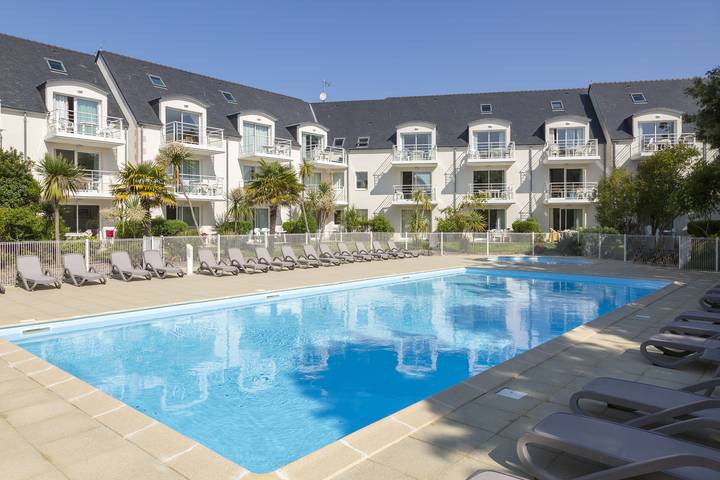 Appartement de vacances pour 4 personnes, avec jardin et balcon, adapté aux familles à Fouesnant