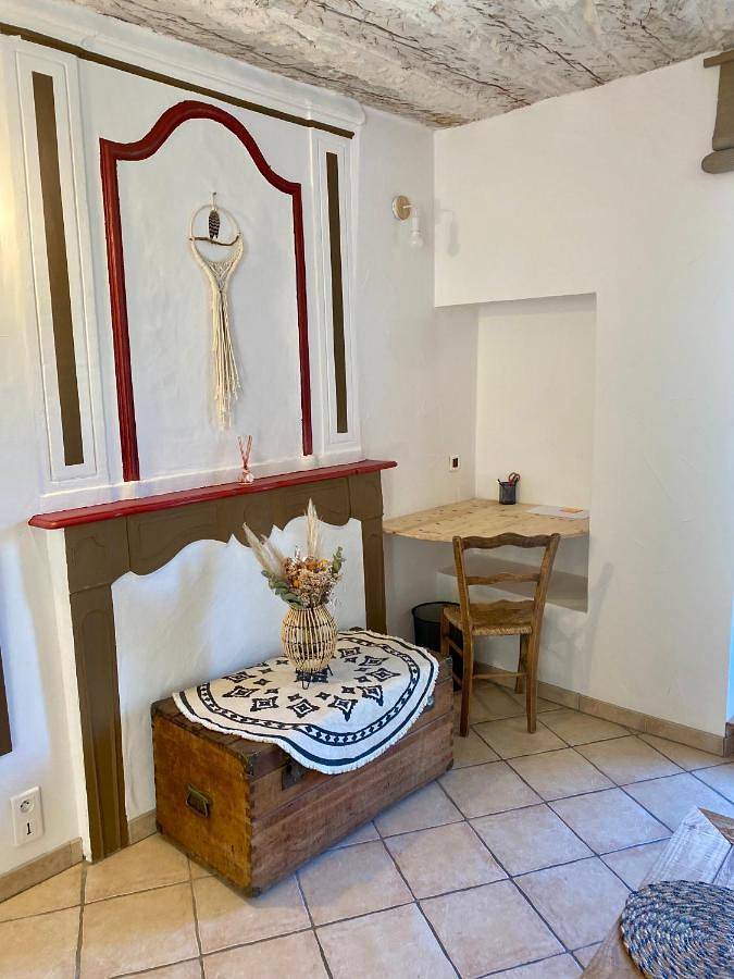 Appartement entier, Two-Bedroom Apartment in Meyrueis, Parc national des Cévennes