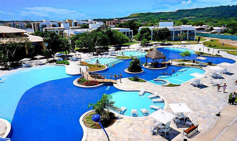 Casas e apartamentos de temporada para 2 pessoas, com jardim e balcão e ainda piscina em Barra de São Miguel