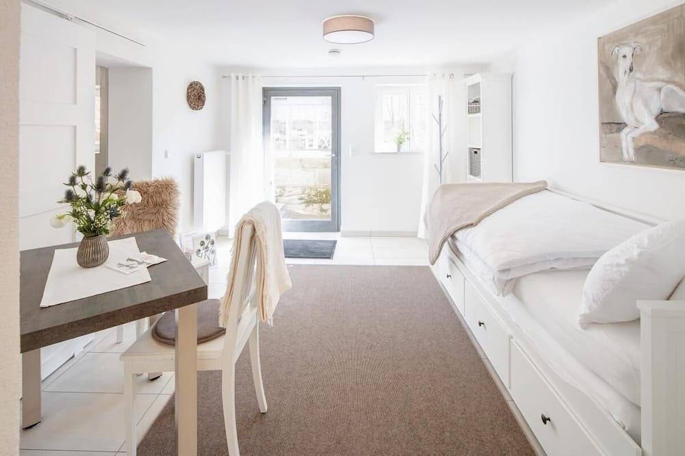 Ganze Wohnung, Tiny Ferienwohnung am Stadtpark mit kleinem Freisitz in Schwäbisch Hall, Hohenlohe