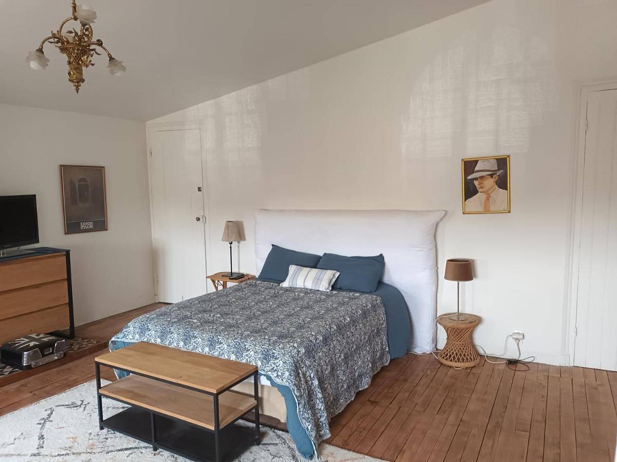 Villa Séquoia - Belle chambre Sdb privée et petit salon in Bazas, Région de Langon