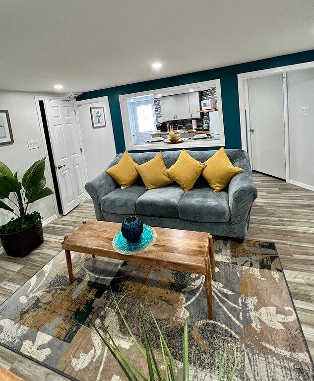 Cozy and Stylish 1 Bedroom Guest Suite in Mastic, North Fork